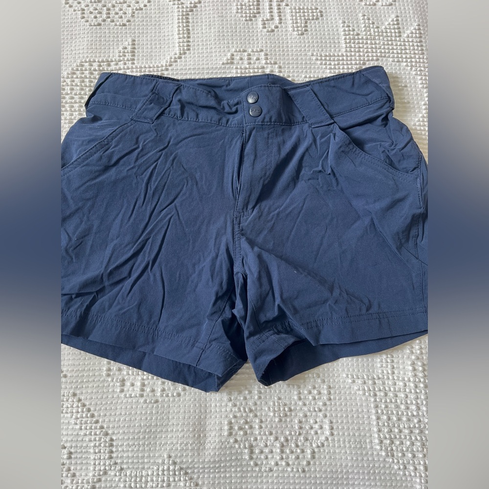 Women's Columbia Navy Blue fishing Shorts